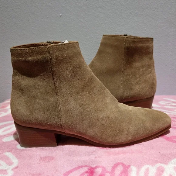 Women's Aquatalia Fuoco Suede Ankle Boots Champagne, Size 7.5M - Picture 5 of 16